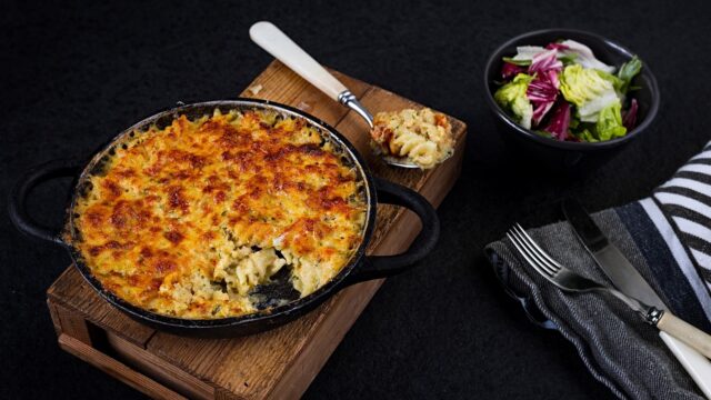Krabbegrateng med pasta og estragon
