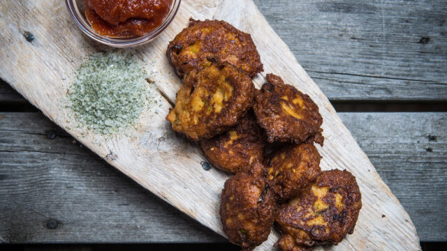 Krabbefritters med ketchup